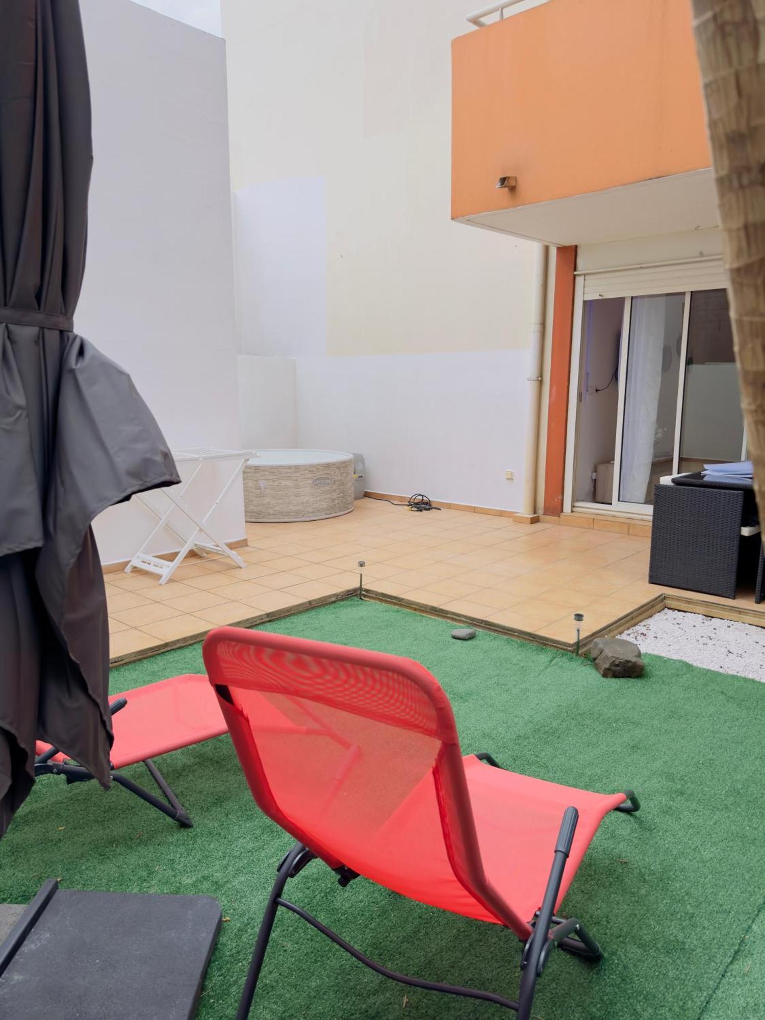 Le Petit Oasis Apartment Saint-Denis Exterior foto